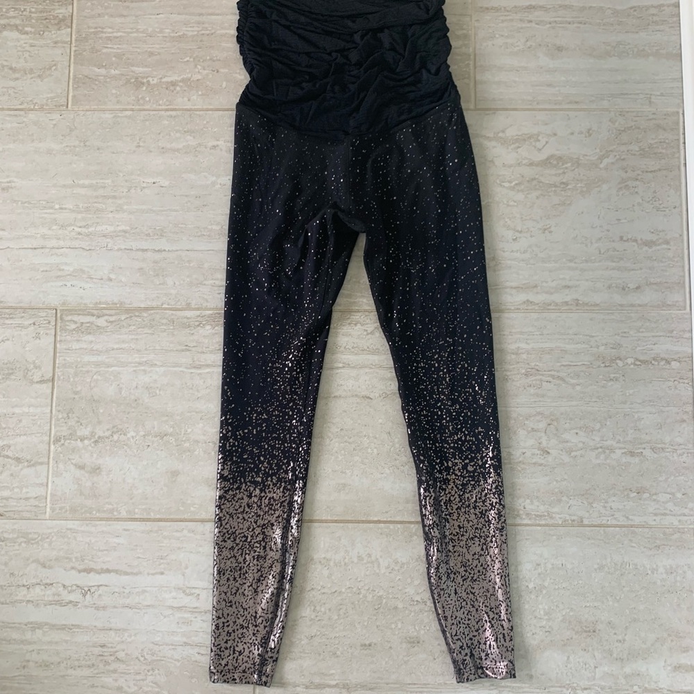 Beyond Yoga Maternity Leggings sz L